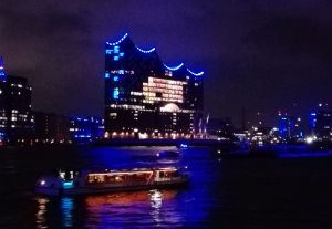 Foto Elbphil + Blue Port bei den Cruise Days