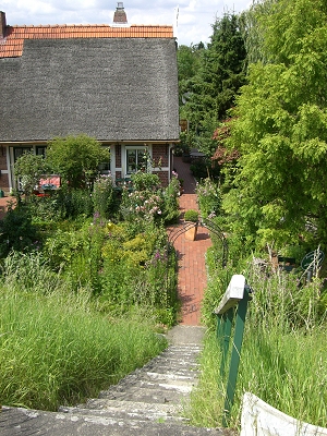 Altes Land - Bauerngarten am Deich