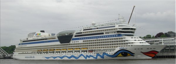 AIDAmar in Hamburg